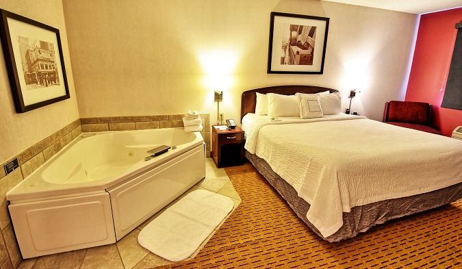 Oregon Jacuzzi®Suites & Hot Tub Hotel Rooms, Honeymoon ...