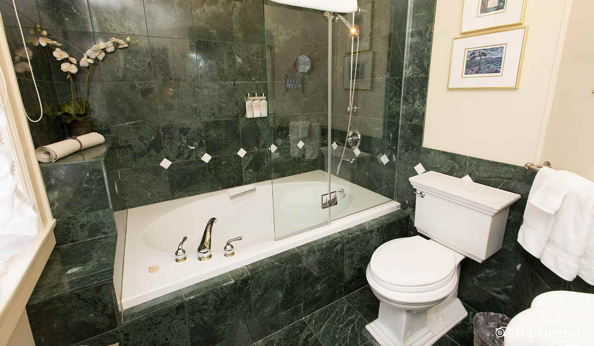 Photo of a Bathroom with a Jetted Tub at Abigail's Hotel, Victoria BC