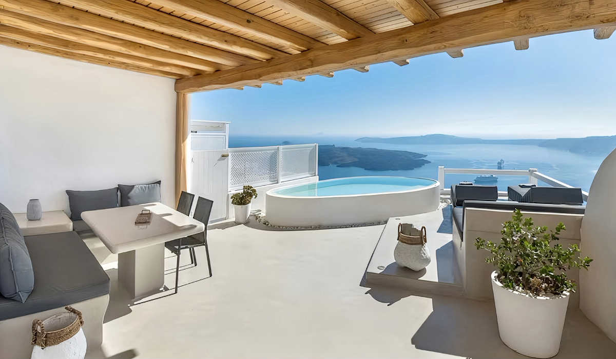 Aqua Luxury Suite with Ocean View and Private Plunge Pool in Santorini, Greece