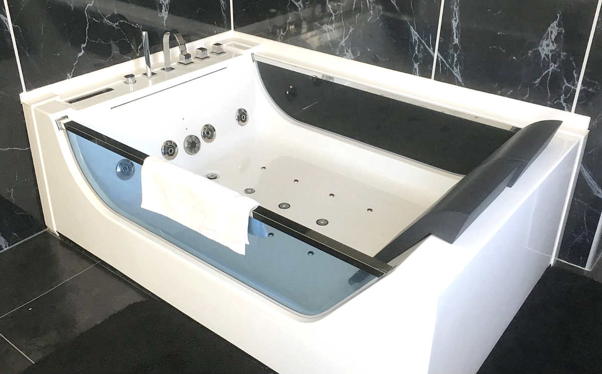 UK Hot Tub Suites Private InRoom Spa Tubs London, Wales, Scotland