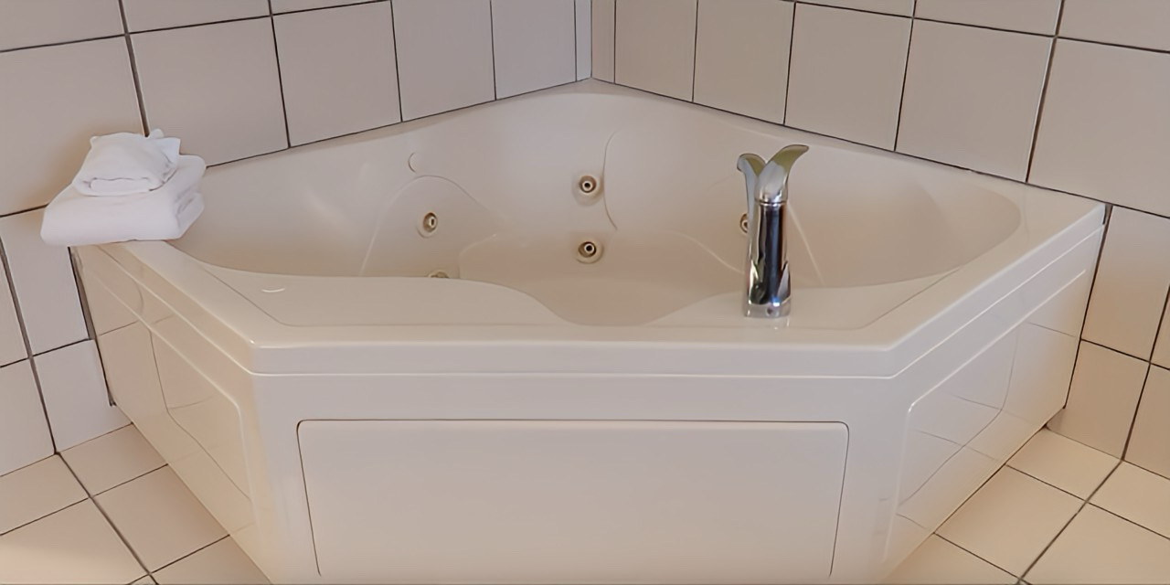 Best Western Ladson SC Spa Tub Suite