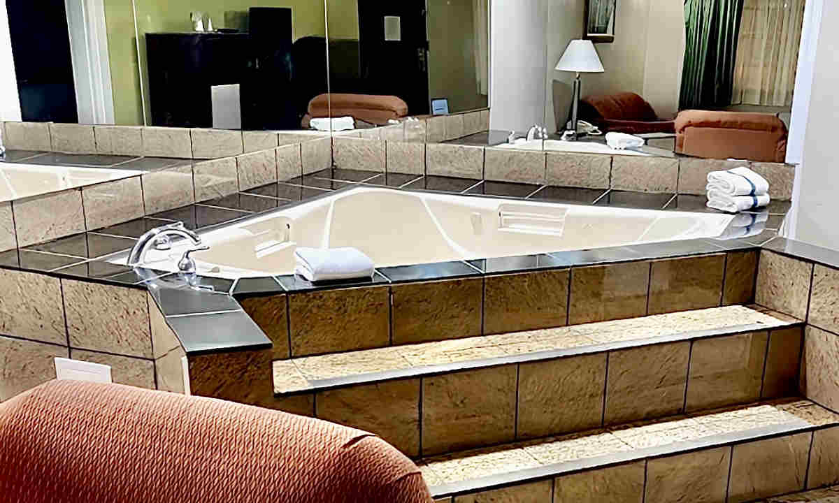 Corner Whirlpool Suite with Mirrors at the Best Western SureStay in St. Marys, GA