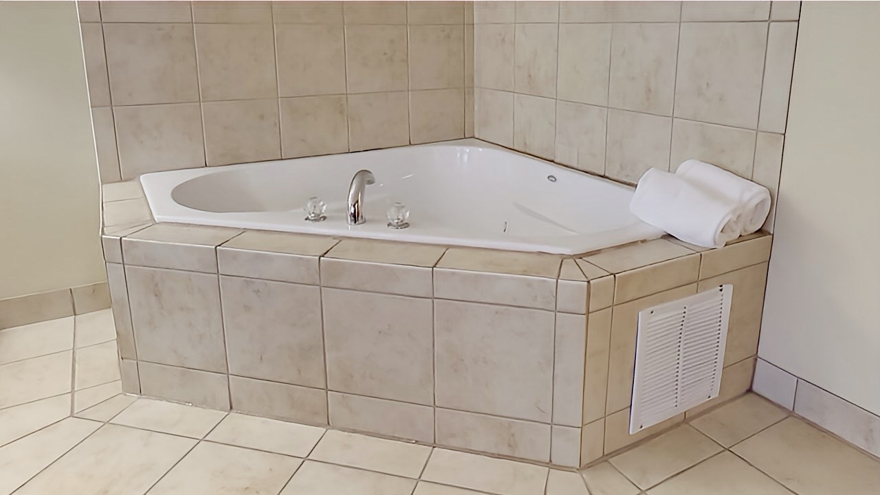 Corner Whirlpool Tub in a Suite at Best Western Hotel in North Charleston, SC. 