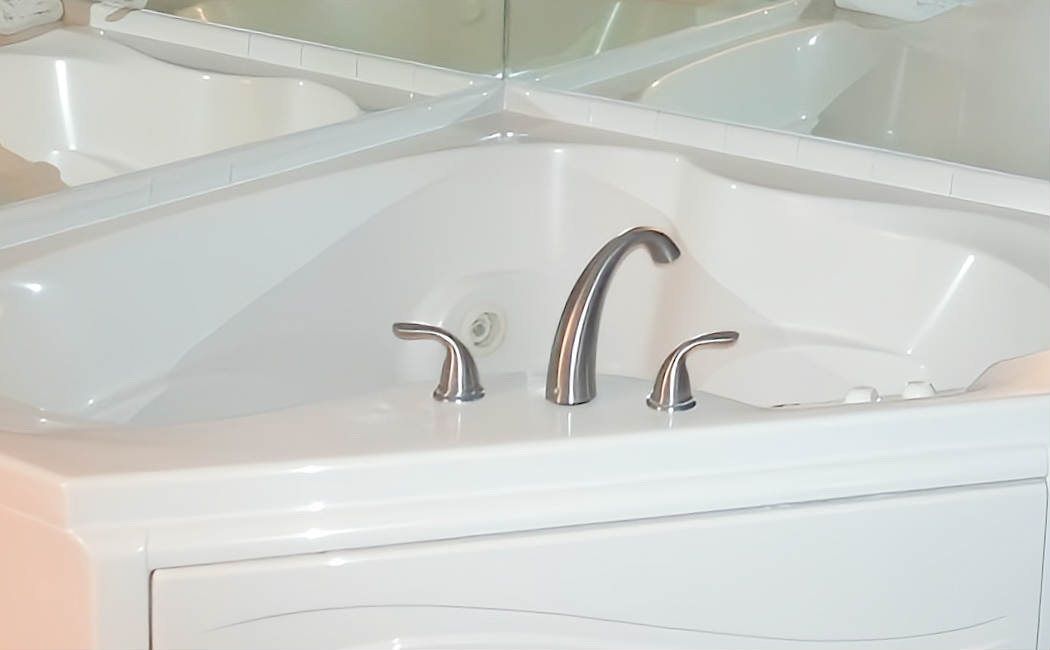 Whirlpool Suite with Mirrored Wall at the Best Western Plus in St Charles, Missouri