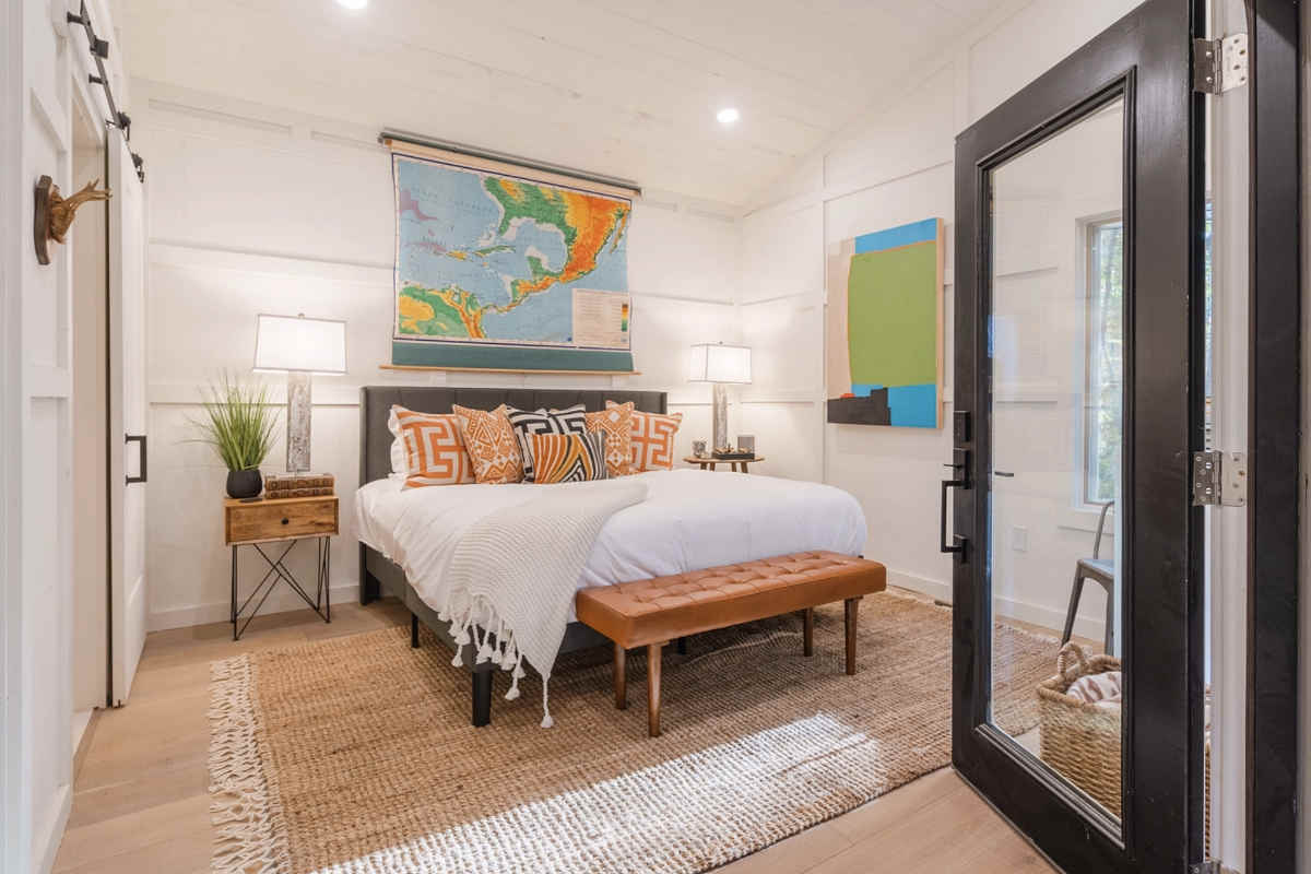 King Bedroom at Easy Tiger Vacation Rental in the Georgia Blue Ridge Mountains.