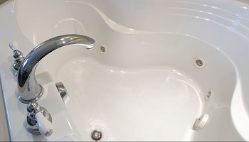 Calgary Hotel Hot Tub Room - Wyndham