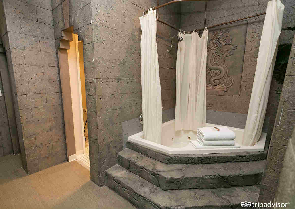 Mayan Rainforest Themed Jetted Tub Suite at the Avalon Hotel in Kansas City, Kansas
