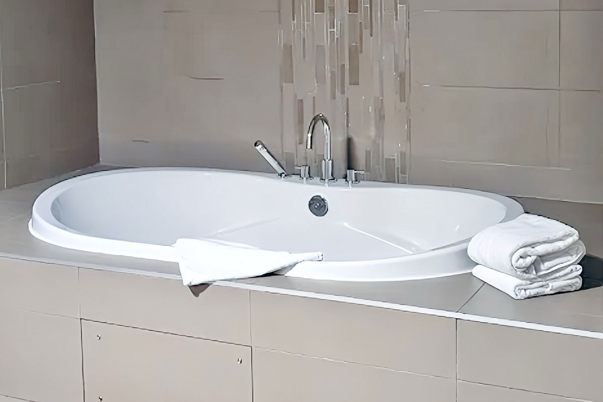 Jetted Bath Tub in a Suite at the Coast Kamloops Hotel