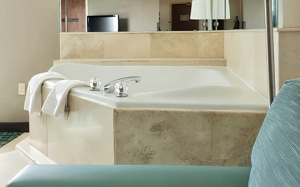 In-Room Jetted Tub at the Budget-Friendly Comfort Inn & Suites Fort Lauderdale West Turnpike