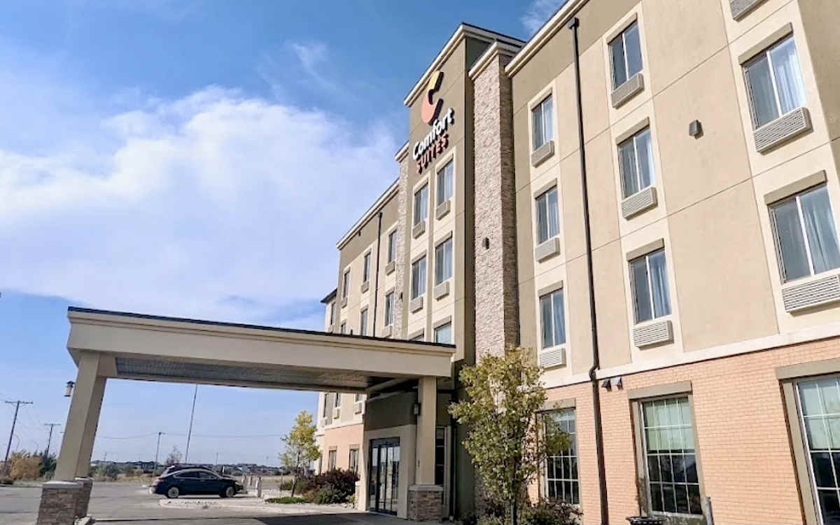 Outside View of the Comfort Suites Hotel in Regina, Saskatchewan
