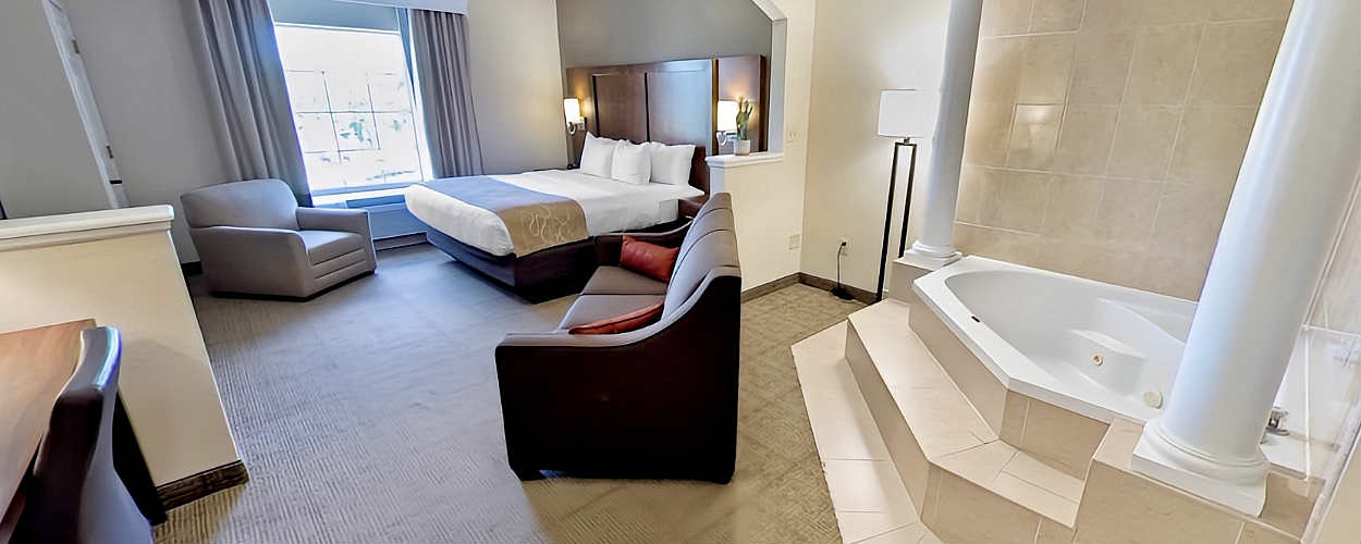 Comfort Suites Jetted Tub Suite in Myrtle Beach, SC