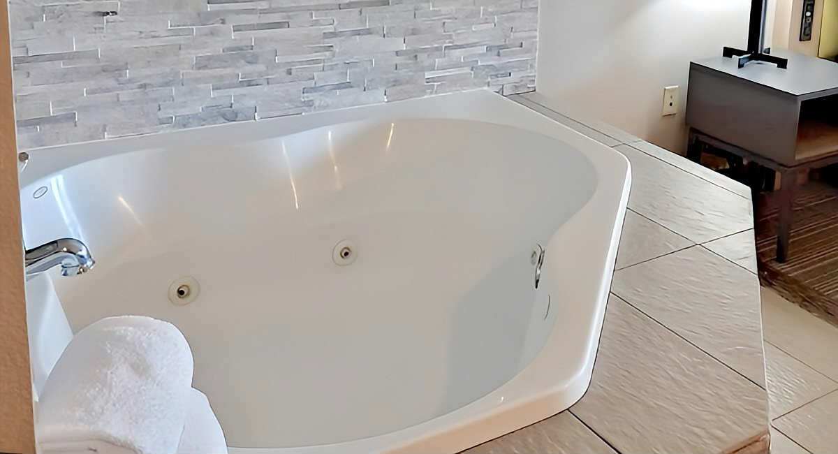 In-Room Whirlpool Tub at Country Inn & Suites, Mesa, Arizona