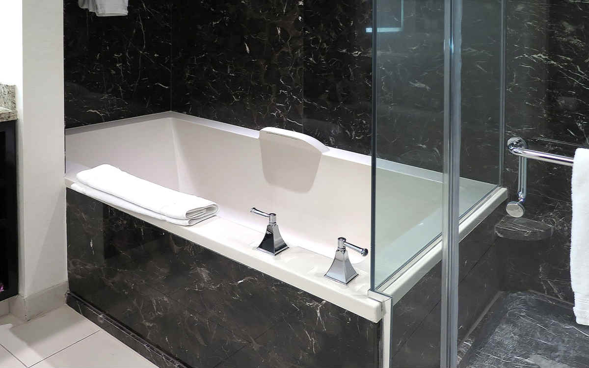 Delano Spa Tub Suite, Las Vegas