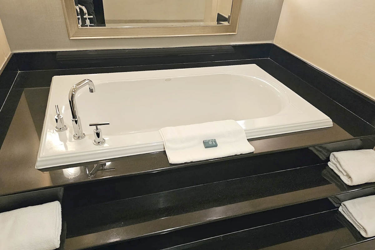 Jetted Tub Suite at the Doubletree by Hilton San Jose