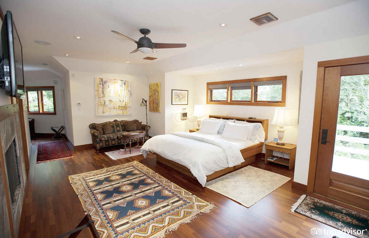 Romantic Suite at the East Hampton Art House B&B in Long Island, NY.