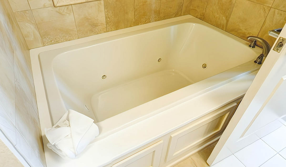 In-Room Jetted Tub Large Enough for 2 Persons at the Embassy Suites Hotel in Buffalo, NY.