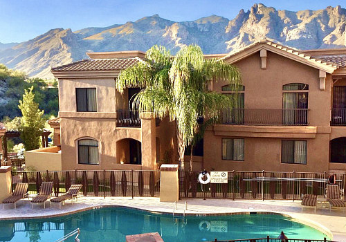 Best Hot Vacation Spots In March March Vacation Spots & Warm Getaways for 2021 - Beaches, Hot Places