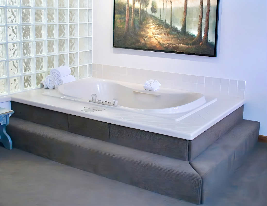 In-Room Jetted Spa Tub in a Suite at Enzian Inn, Leavenworth WA