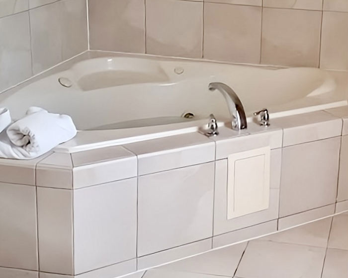 Whirlpool Suite with an In-Room 2-Person Jetted Tub at Hampton Inn, Brattleboro Vermont