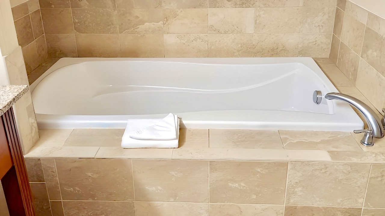 Whirlpool Tub Suite, Hampton Inn, Rutland VT