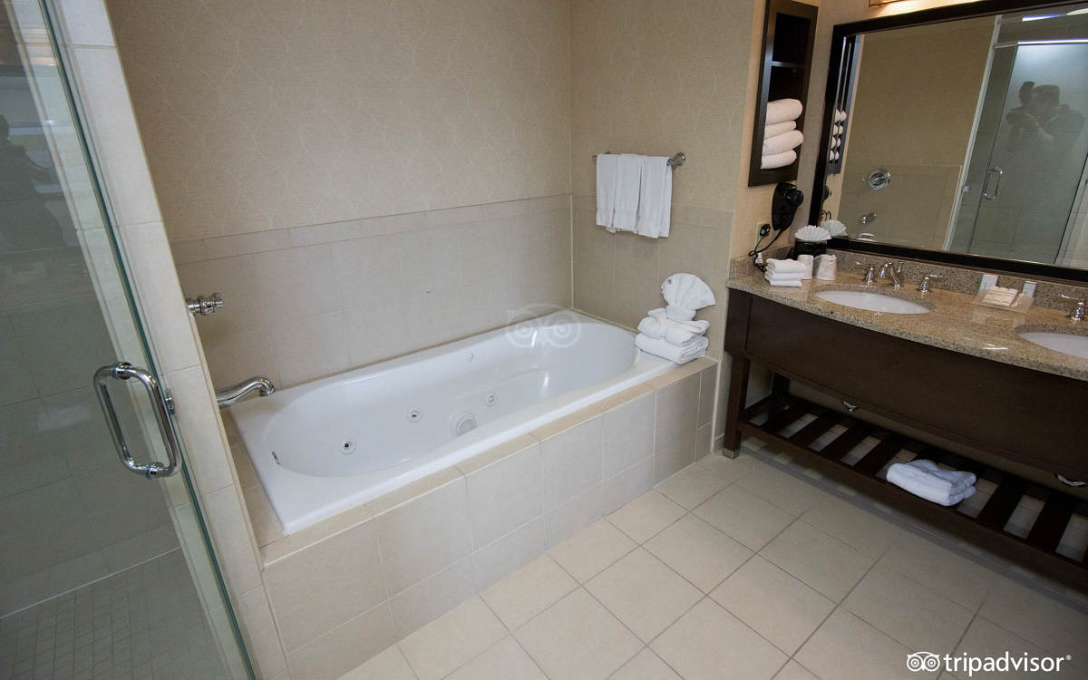 Jetted Spa Tub in the Master bathroom at the Hilton Garden Inn Atlanta Downtown Hotel.