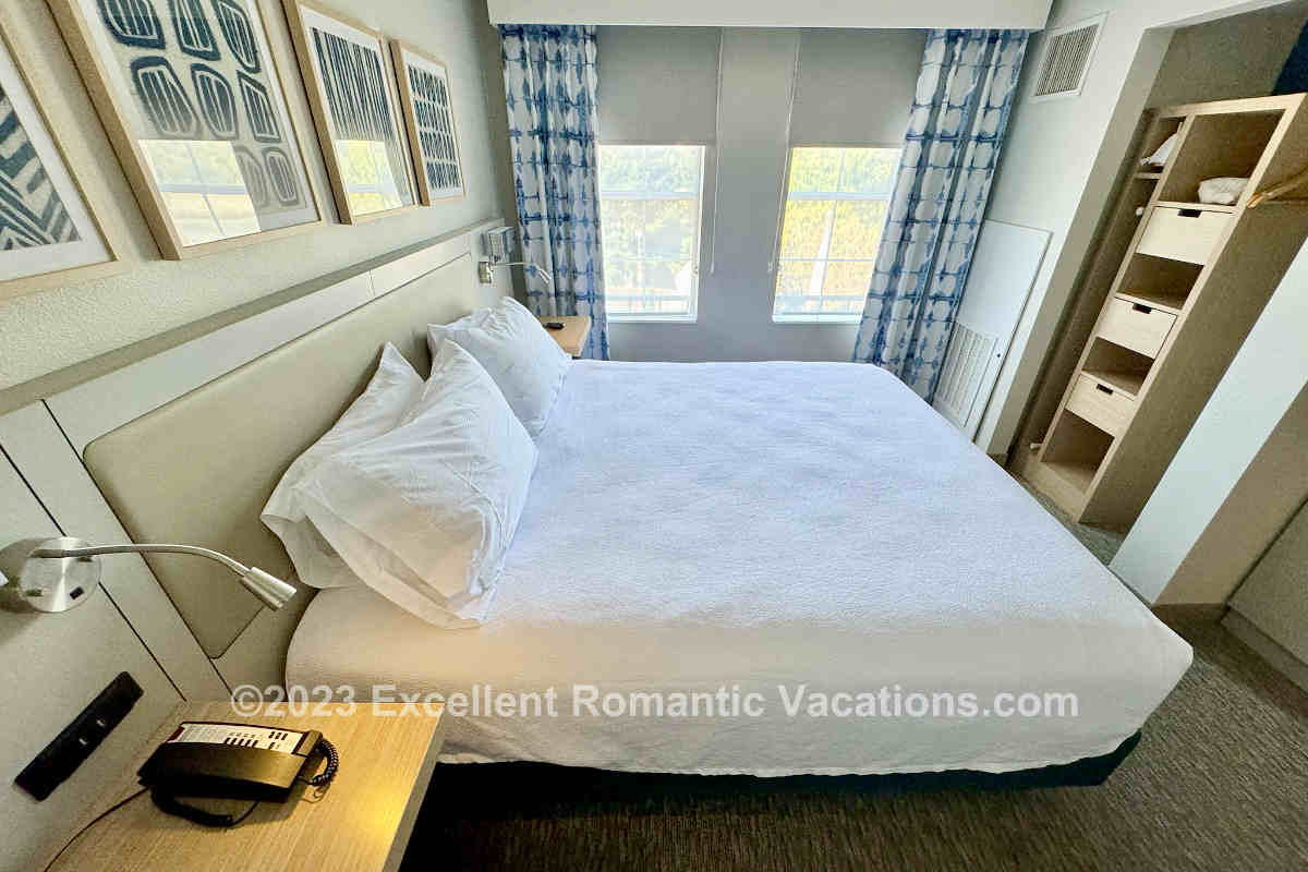 King Bed Room at the Hilton Garden Inn, Napa CA