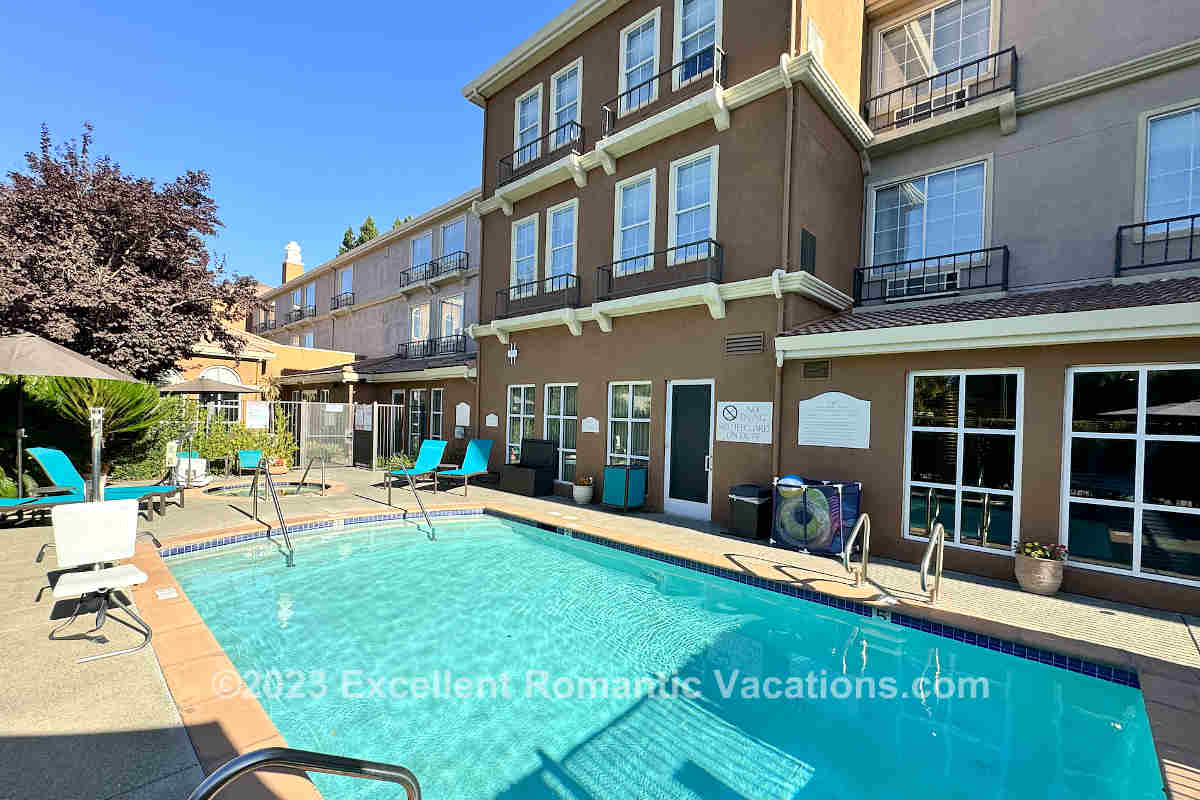 Pool at the Hilton Garden Inn Hotel in Napa, California