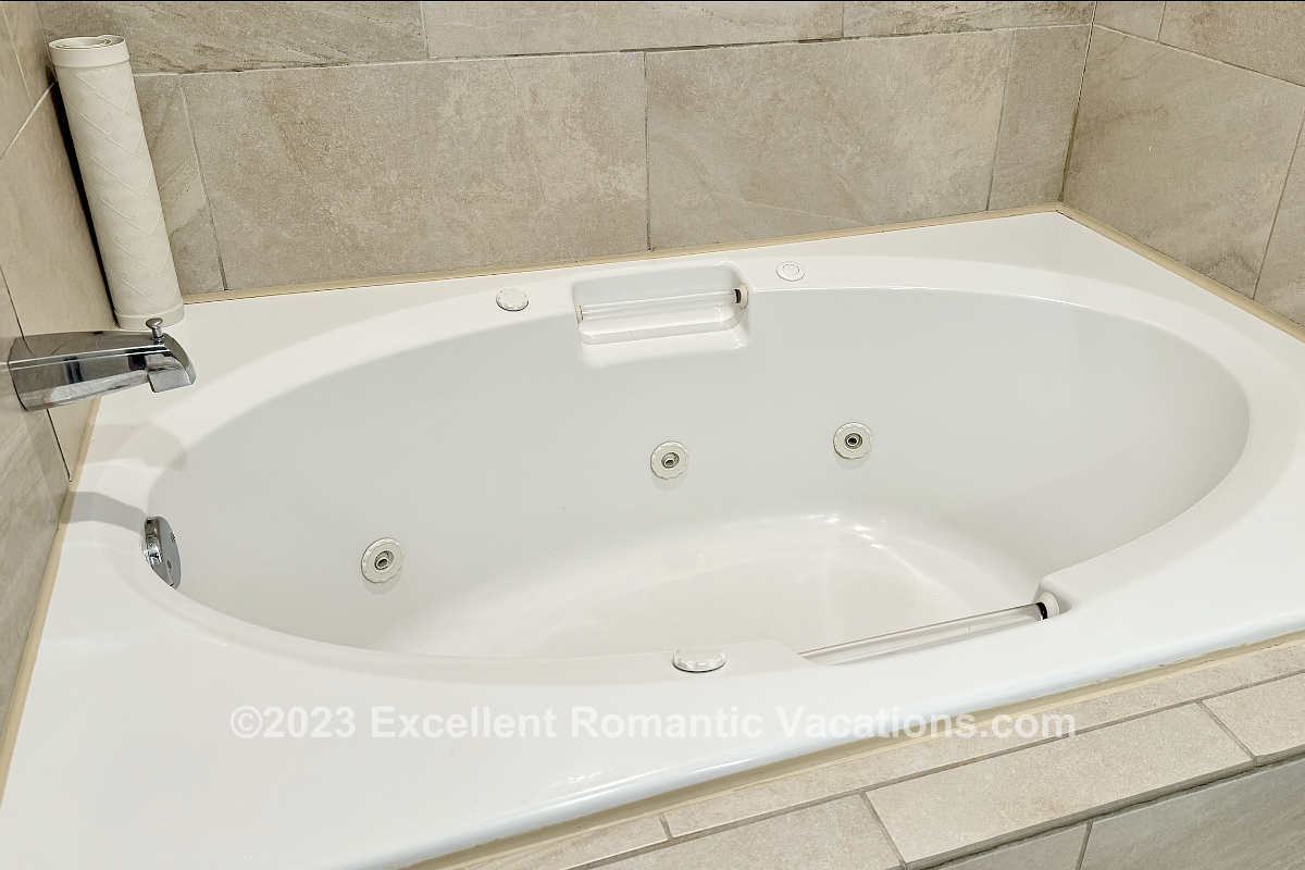 Romantic Whirlpool Tub Suite at the Hilton Garden Inn, Napa California