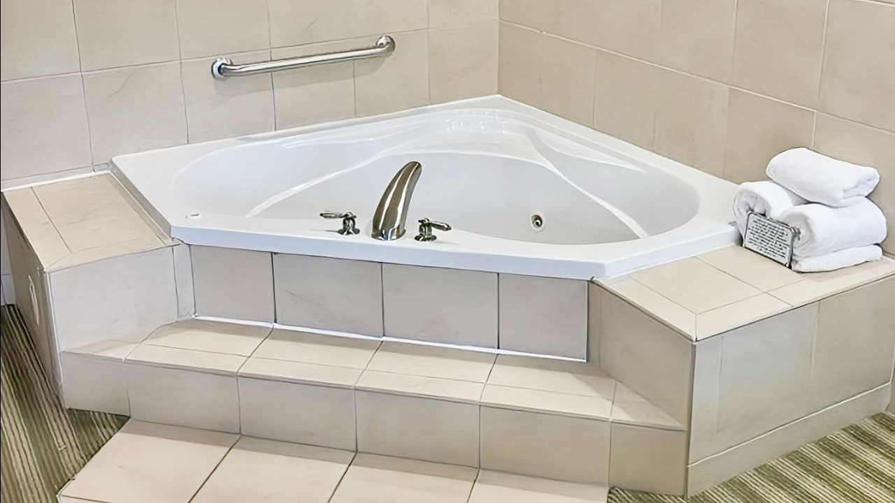 2 Person In-Room Spa Tub at Hilton Garden Inn Nashville/Franklin Cool Springs