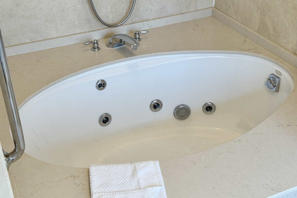 Jetted Spa Tub at the Hilton Mystic, CT