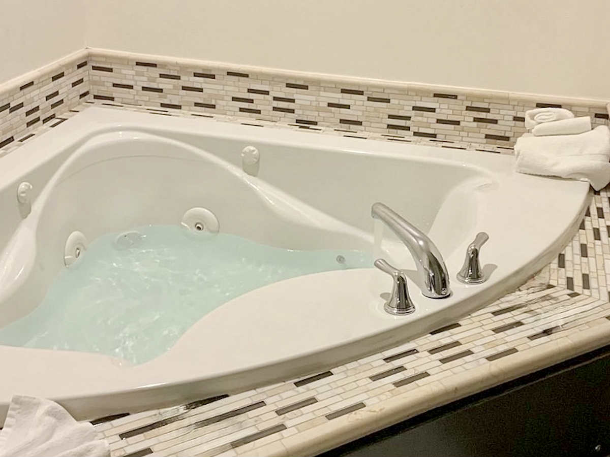 Whirlpool Suite at Hilton Garden Inn, Ann Arbor Michigan