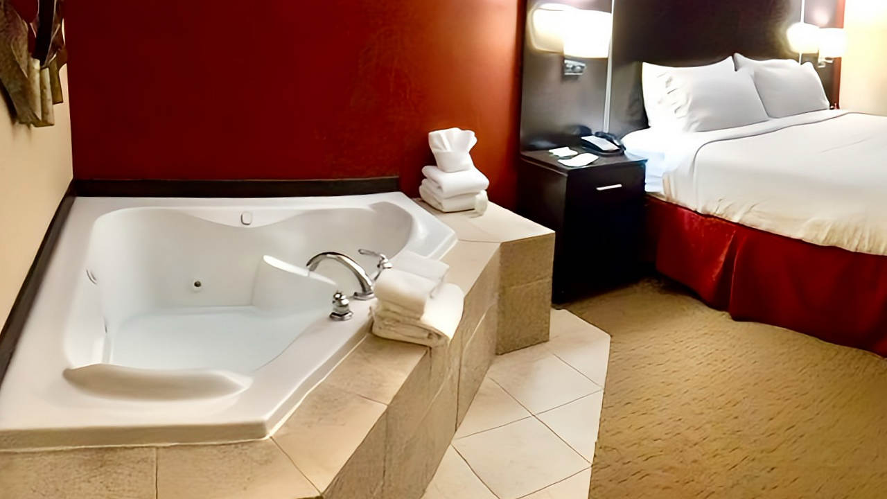 Corner Jetted Whirlpool Tub in a King Room at the Holiday Inn Birmingham-Hoover, Alabama