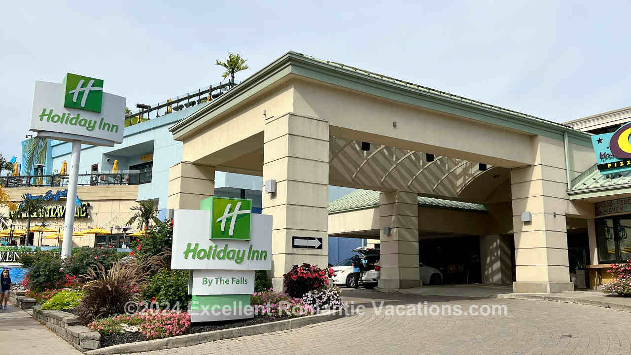 Front of the Holiday Inn by the Falls in Niagara Falls, Ontario