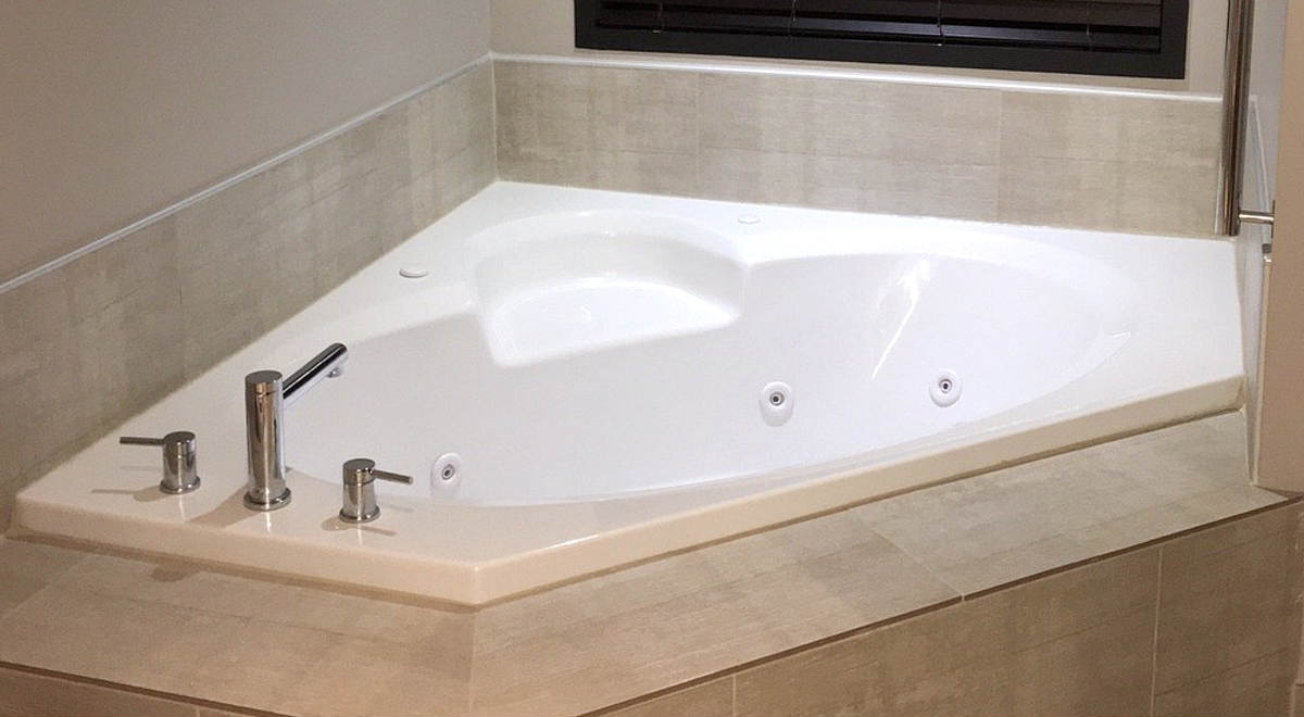 Jetted Tub Suite at the Holiday Inn Express, in the North Georgia Mountains in Helen GA