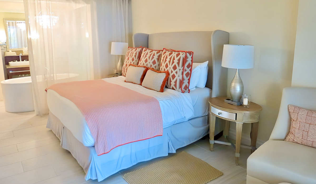 Romantic King Suite at Stolentime Resort in St Lucia