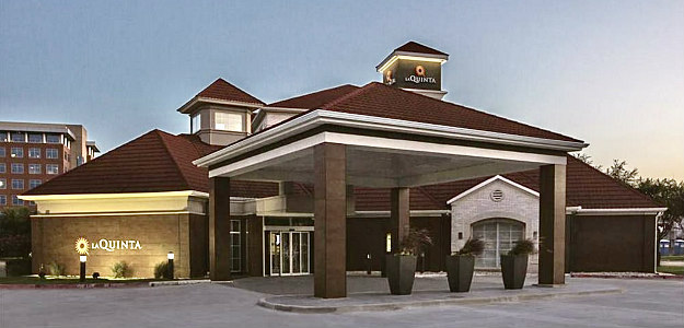 Plano Texas LaQuinta Inn Hotel with Jetted Tub Suites