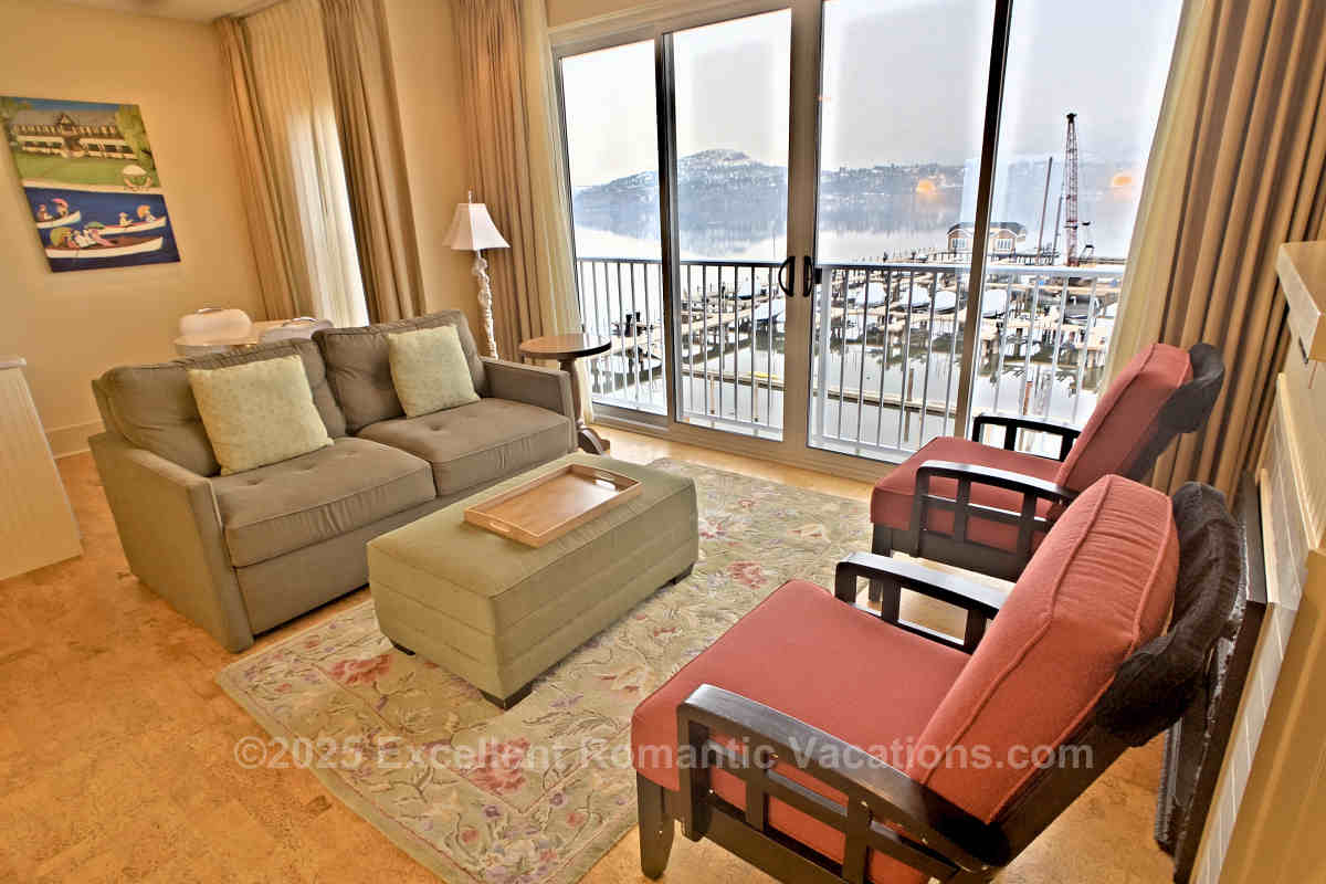 Hotel Eldorado Lake View Suite with Living Area and Couch