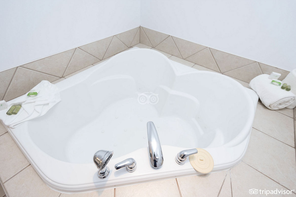 Corner Whirlpool Tub for 2 Persons in a Junior Suite at Hotel Labelle in Montreal.