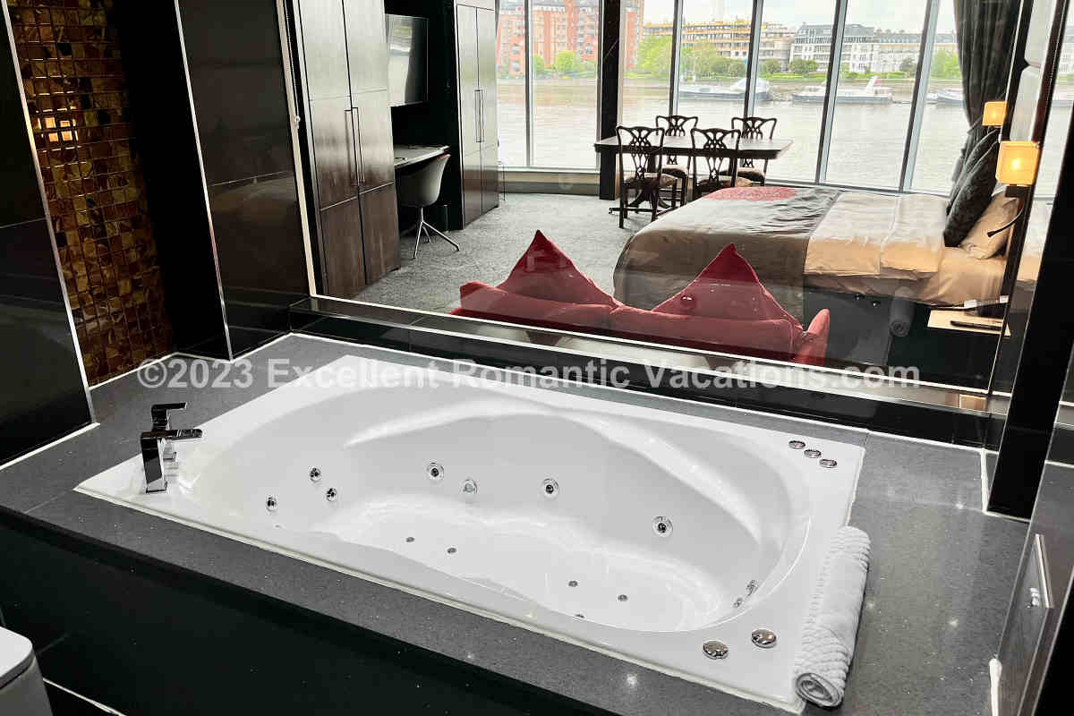 In-Room Hot Tub Suite at the Hotel Rafayel in London.
