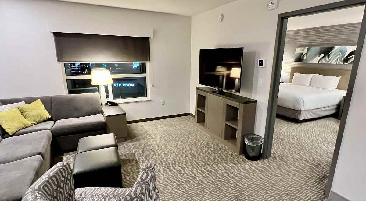 One Bedroom King Spa Suite, Hyatt House Winnipeg South