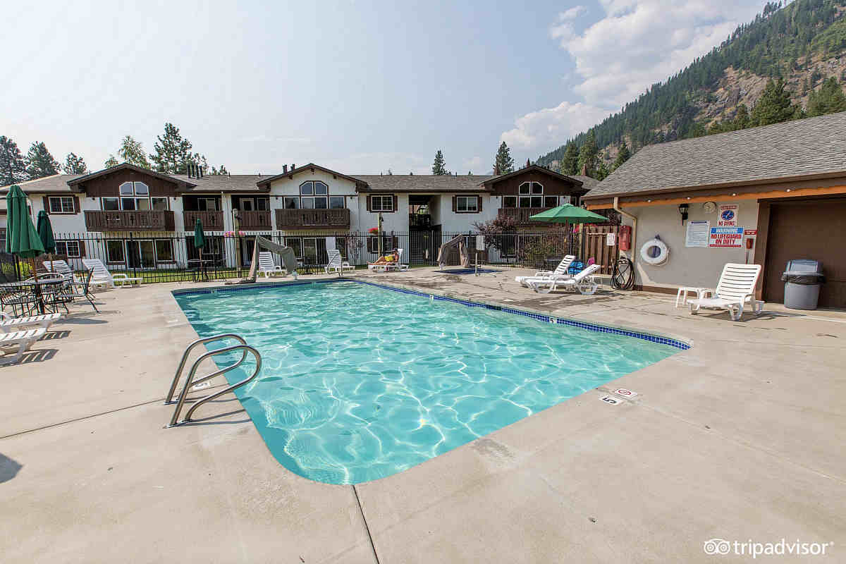 Pool at the Icicle Village Resort, Leavenworth WA