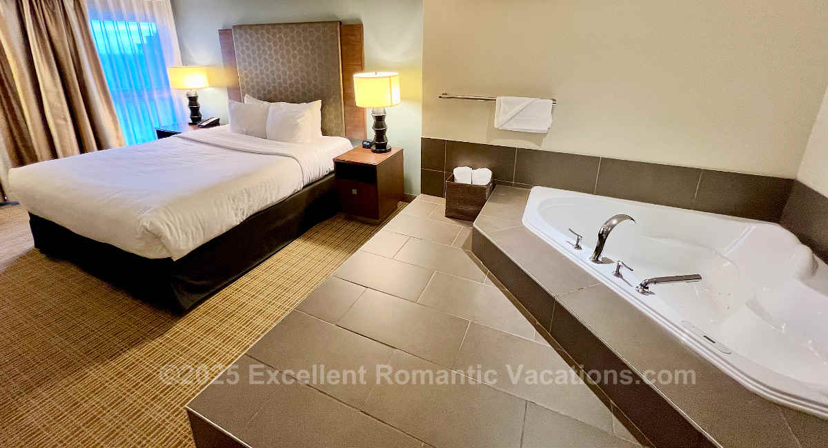 King Bed with Corner Whirlpool Tub, Doubletree by Hilton Regina, Saskatchewan
