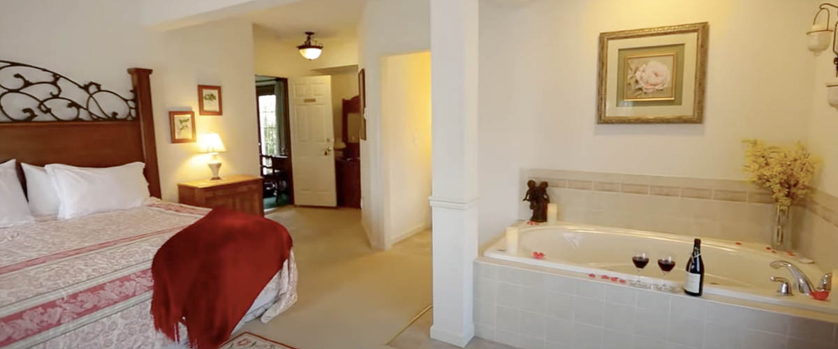 Inn at Westwynd Farm Romantic Spa Tub Suite Close to Hershey PA
