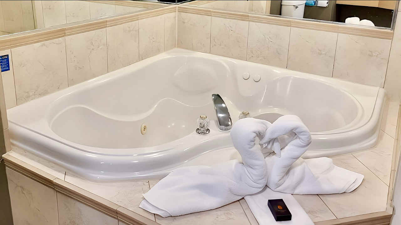 2 Person Jetted Tub in the Master Bath at the Oakes Hotel Overlooking the Falls, Niagara Falls ON