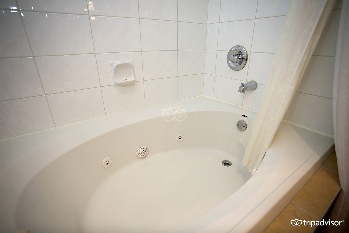 Vancouver BC Hot Tub Suites West Coast Jetted Tubs from 195/Night