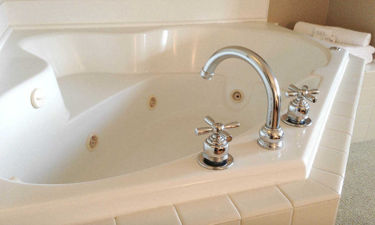 2-Person In-Room Spa Tub Suite at the Wild Iris Inn, La Conner, Washington