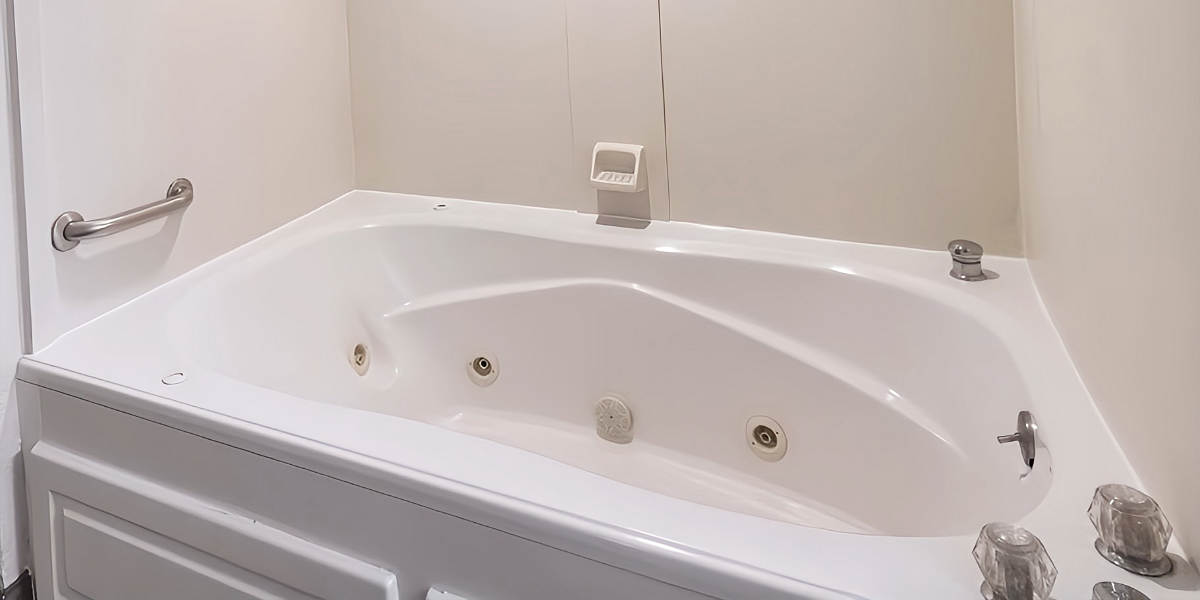 La Quinta San Antonio Downtown TX Spa Tub Suite