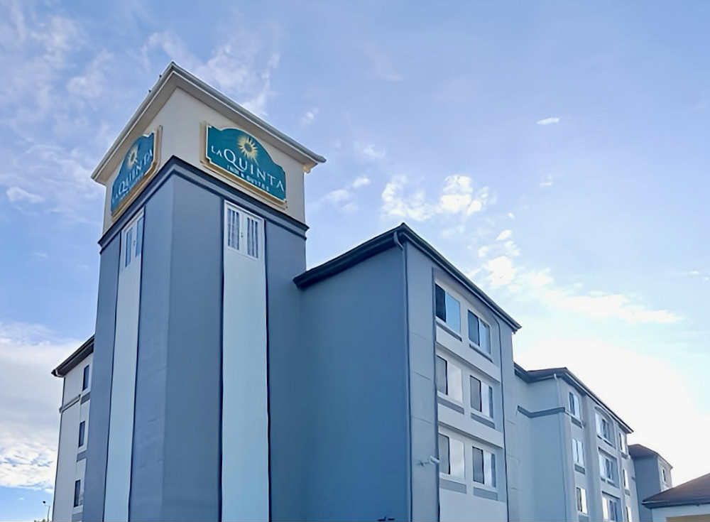 Outside View of La Quinta Inn & Suites, Dodge City KS