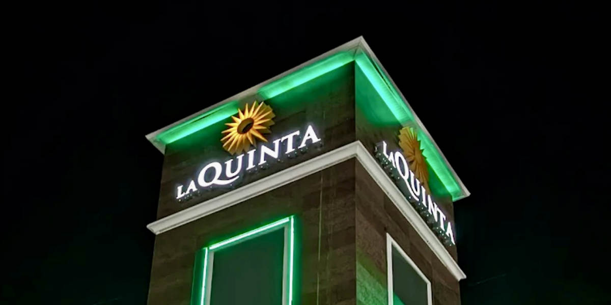 Night View of the La Quinta Inn Oklahoma City-Moore OK
