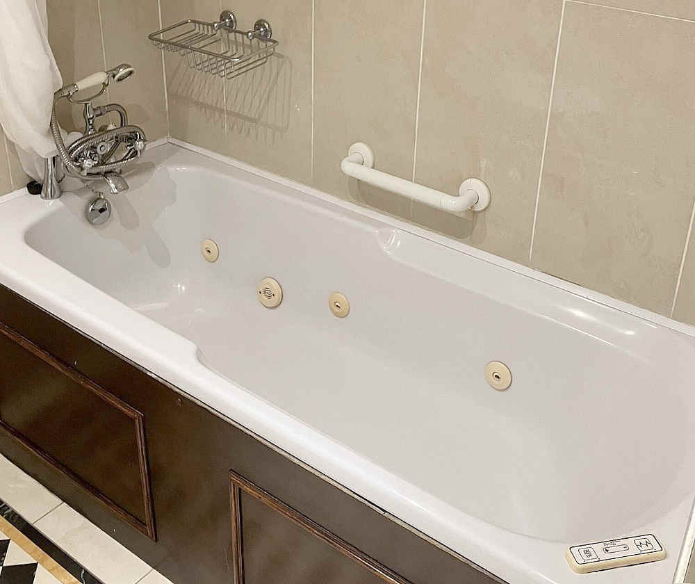 Jetted Bath Tub in a Room at Leeson Bridge Guesthouse in Dublin, Ireland